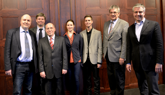 Jörg Stroedter (SPD), Jörg Kayser (Schulleiter), Gregor Gysi (Die Linke), Jana Odebrecht und Tobias Haupt (Humboldianer), Frank Steffel (CDU) und Dr. Thomas Gambke (Die Grünen) diskutanten 19-2-2014